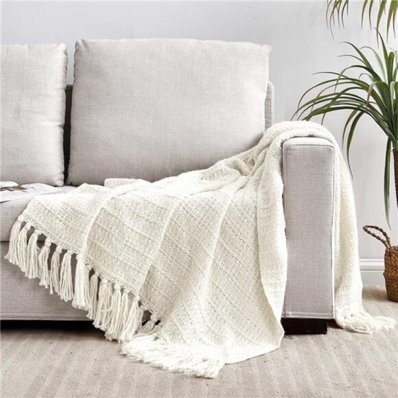 Chunky Cream Knit Throw Blanket with Textured Basket Weave Pattern and Fringe - Picture 3 of 8